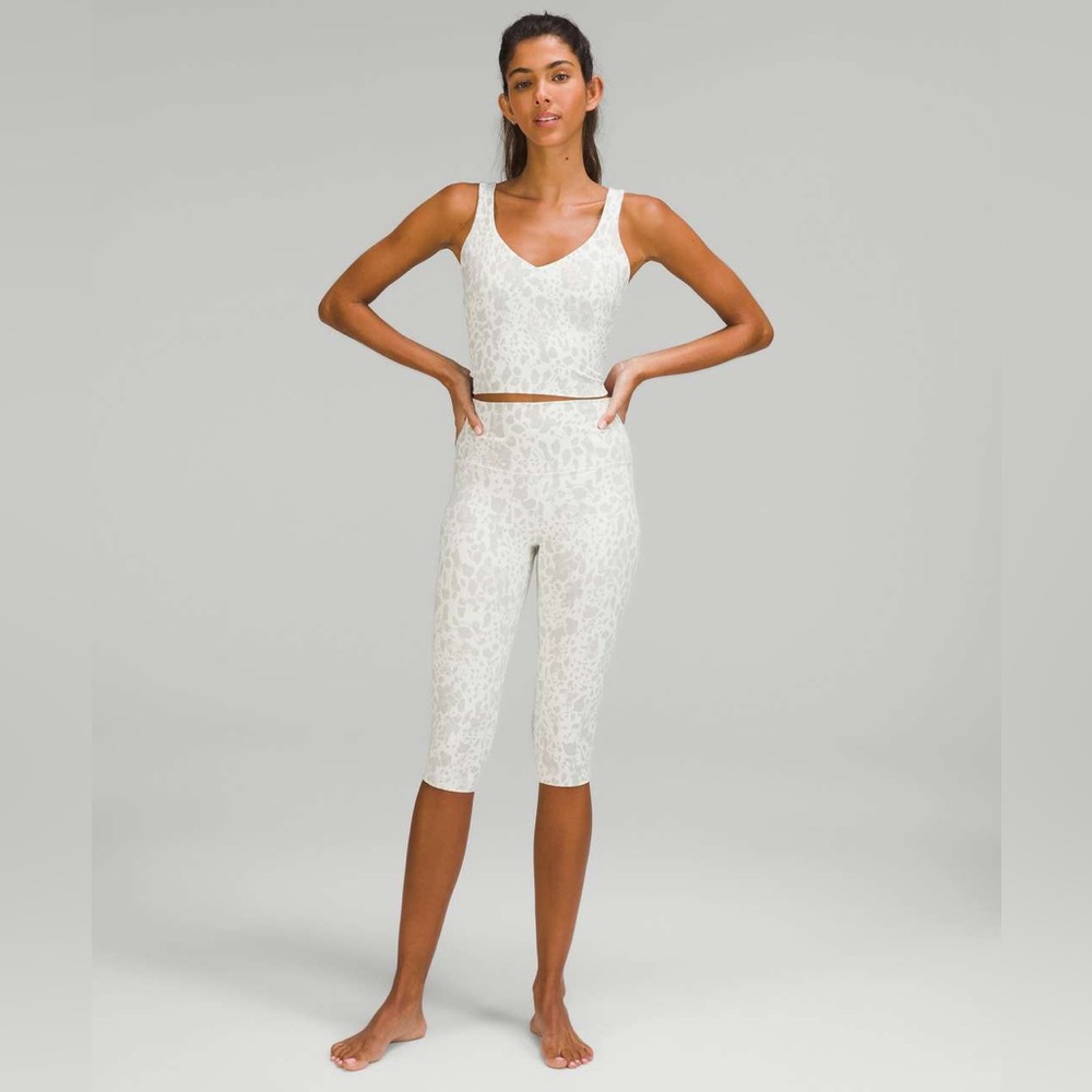 Lululemon Align High-Rise Crop 17" Cheetah Camo Antique White Multi Size 0